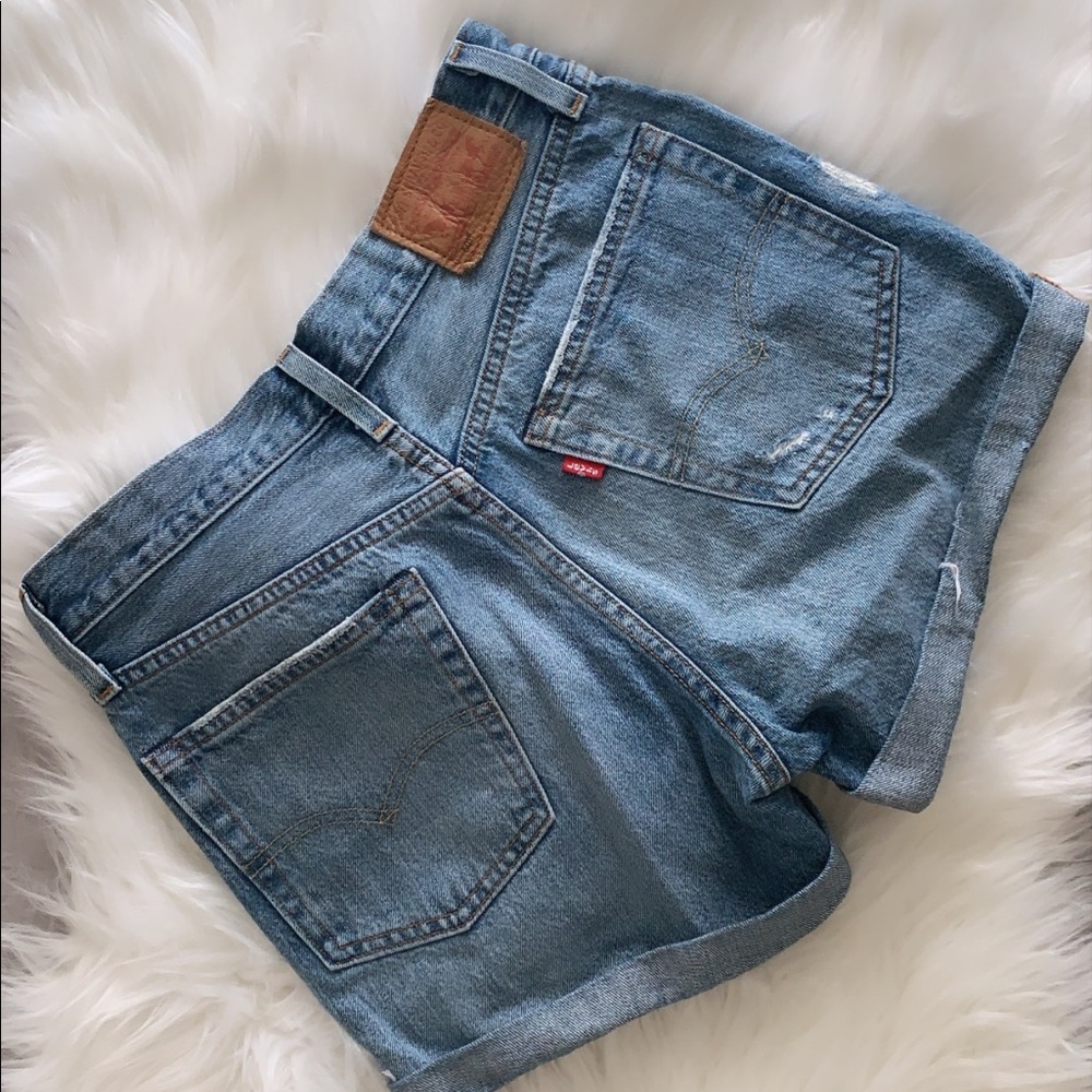 Levi’s denim shorts ⭐️NWOT⭐️
